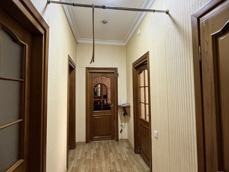 3 otaqlı köhnə tikili - Bakıxanov q. - 70 m²