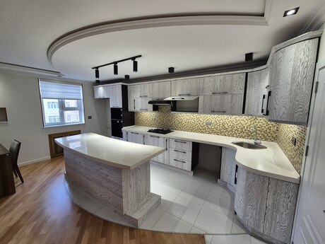 4 otaqlı köhnə tikili - Əmircan q. - 80 m²