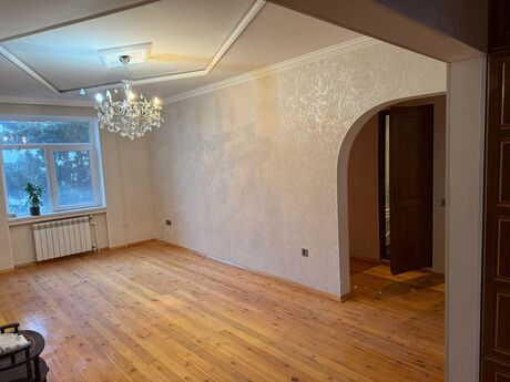 4 otaqlı köhnə tikili - Əhmədli q. - 110 m²