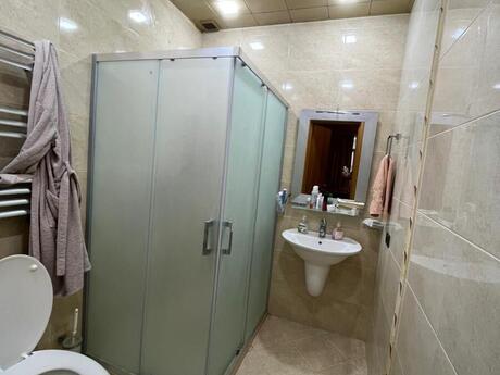 3 otaqlı mənzil, 175 m², 28 May: 400 000 ₼ 4