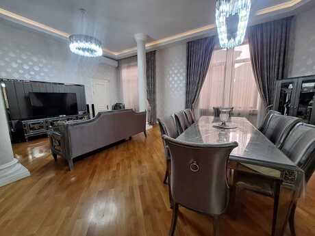4 otaqlı həyət evi/bağ evi - Avtovağzal m. - 420 m²