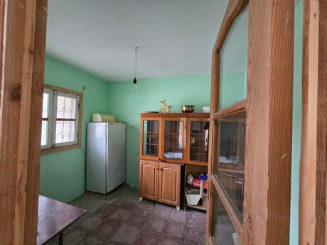 5 otaqlı həyət evi/bağ evi - Pirallahı r. - 133 m²
