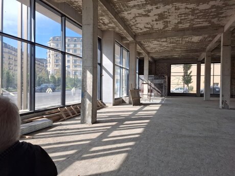 Obyekt - Ağ şəhər q. - 2160 m²