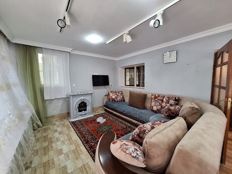 Объявление №5786471 - Баку, м. Иншаатчылар, 3-комн., 70 м², 1/6 этаж