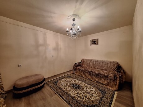 Продаётся 3-комнатная квартира в старом фонде, İnşaatçılar, 70 м², 145 000 AZN, фото 3 / 12