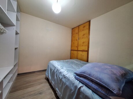 Продаётся 3-комнатная квартира в старом фонде, İnşaatçılar, 70 м², 145 000 AZN, фото 5 / 12