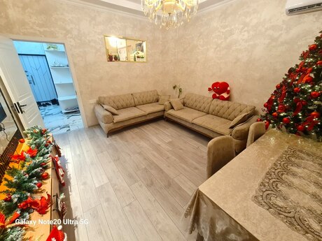 3 otaqlı yeni tikili - Bakıxanov q. - 75 m²