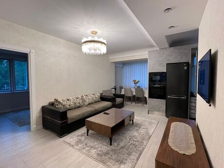2 otaqlı köhnə tikili - Nəriman Nərimanov m. - 90 m²