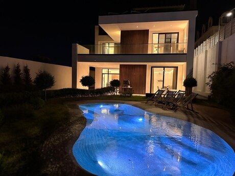 4 otaqlı həyət evi/bağ evi - Bilgəh q. - 400 m²