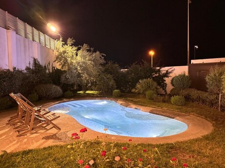 4 otaqlı həyət evi/bağ evi - Bilgəh q. - 400 m²