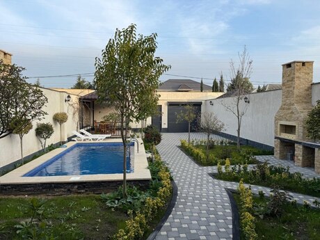 4 otaqlı həyət evi/bağ evi - Şüvəlan q. - 180 m²