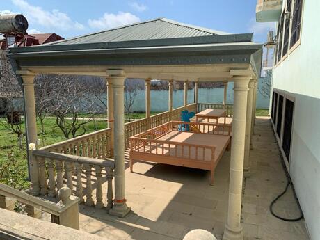 12 otaqlı həyət evi/bağ evi - Mehdiabad q. - 1200 m²