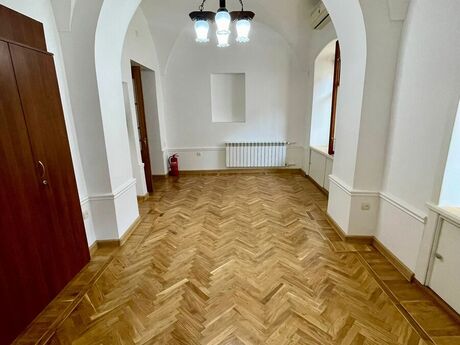 5 otaqlı ofis - Nizami m. - 120 m²