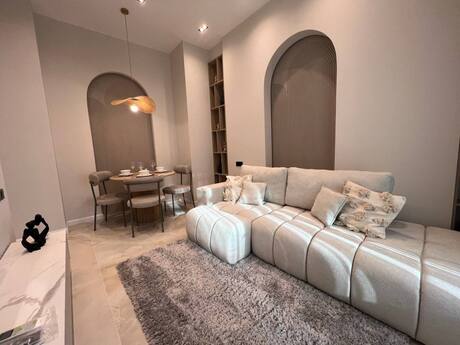 Elan №5787566 - Bakı, Nərimanov r., 2 otaqlı, 70 m², 3/17 mərtəbə