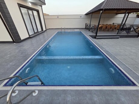 5 otaqlı həyət evi/bağ evi - Mərdəkan q. - 380 m²