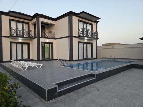5 otaqlı həyət evi/bağ evi - Mərdəkan q. - 380 m²