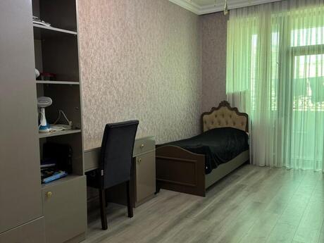 3-комн. новостройка - Насиминский  р. - 130 м²