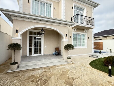 4 otaqlı həyət evi/bağ evi - Şüvəlan q. - 220 m²