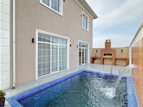 4 otaqlı həyət evi/bağ evi - Şüvəlan q. - 220 m²