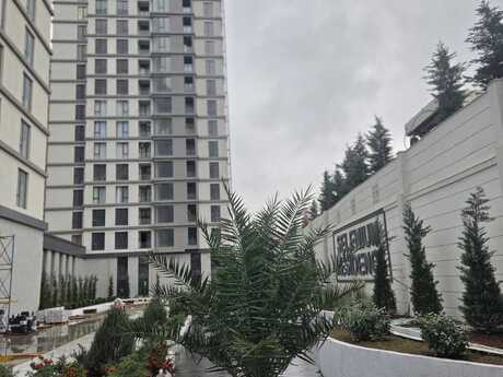 3-комн. новостройка - м. 28 мая - 133 м²