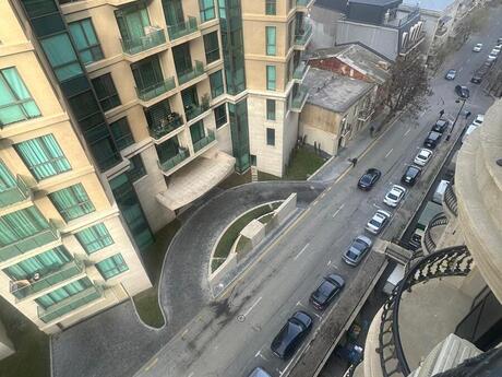 3 otaqlı yeni tikili - İçəri Şəhər m. - 126 m²