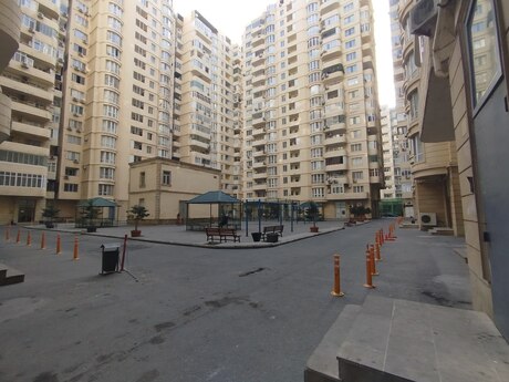 Obyekt - 8 Noyabr m. - 115 m²