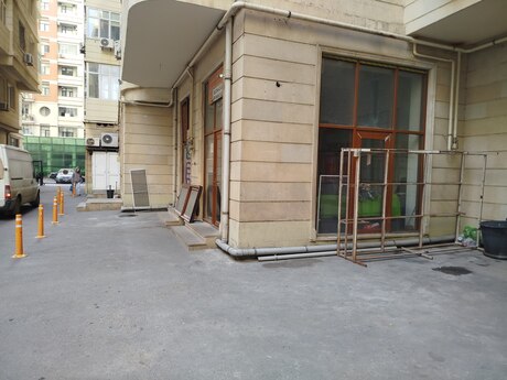 Obyekt - 8 Noyabr m. - 115 m²
