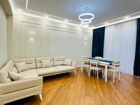 Elan №5789815 - Bakı, Nizami m., 2 otaqlı, 69 m², 13/15 mərtəbə