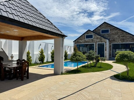 4 otaqlı həyət evi/bağ evi - Mərdəkan q. - 200 m²