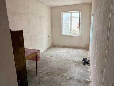 4 otaqlı köhnə tikili - Nizami r. - 110 m²