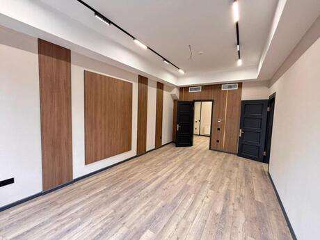 Obyekt - 8 Noyabr m. - 330 m²