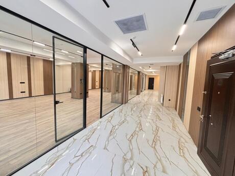 Elan №5790542 - Bakı, 8 Noyabr m., 330 m²