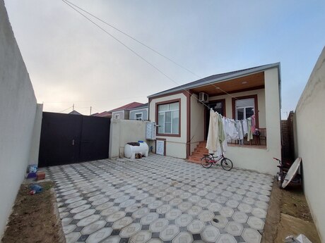 3 otaqlı həyət evi/bağ evi - Binə q. - 100 m²