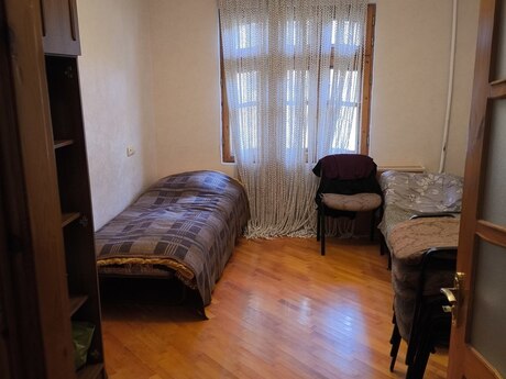 Obyekt - İnşaatçılar m. - 100 m²