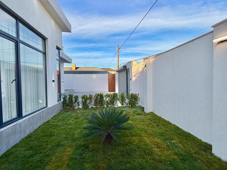 4 otaqlı həyət evi/bağ evi - Mərdəkan q. - 150 m²
