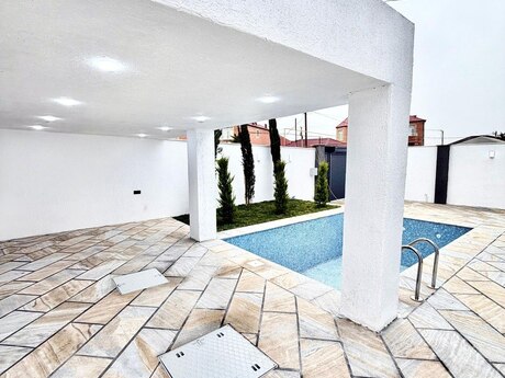 4 otaqlı həyət evi/bağ evi - Şüvəlan q. - 150 m²