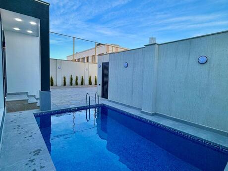 3 otaqlı həyət evi/bağ evi - Şüvəlan q. - 150 m²