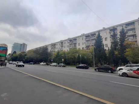 Elan №5793516 - Bakı, 28 May m., 2 otaqlı, 60 m², 3/6 mərtəbə