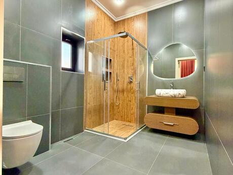 House with Garden, Villa For Sale