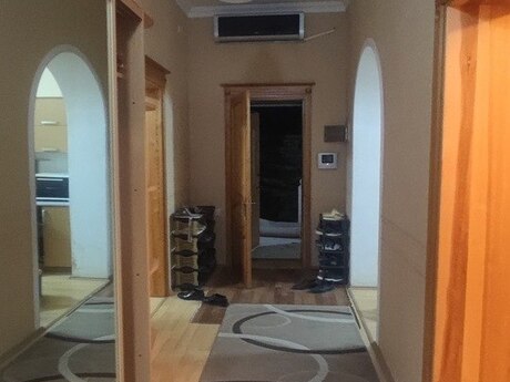 5 otaqlı həyət evi/bağ evi - Saray q. - 220 m²