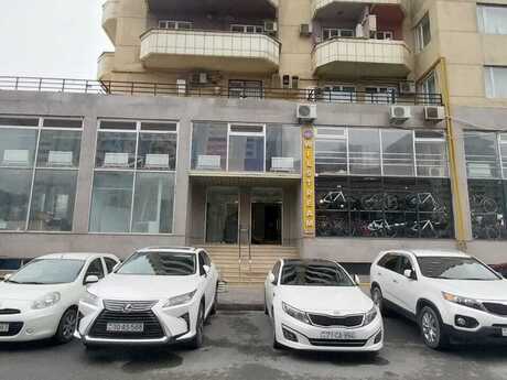 Obyekt - Şah İsmayıl Xətai m. - 215 m²