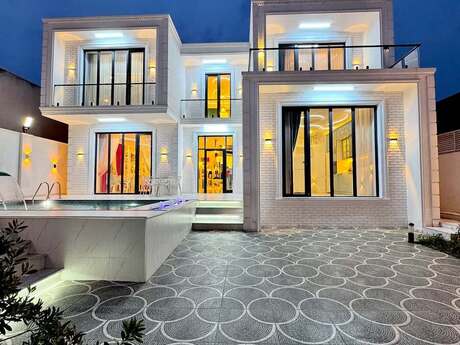 5 otaqlı həyət evi/bağ evi - Mərdəkan q. - 400 m²