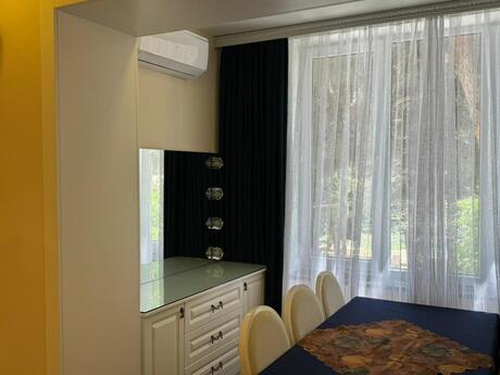 3 otaqlı köhnə tikili - Səbail r. - 78 m²