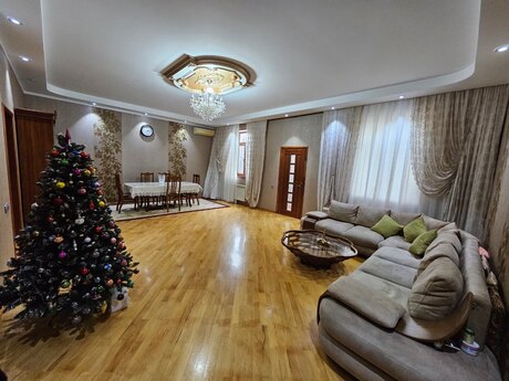 Elan №5792510 - Bakı, Əhmədli m., 5 otaqlı, 200 m²