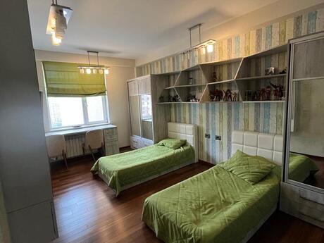 4 otaqlı mənzil, 183 m², Nizami: 590 000 ₼ 5