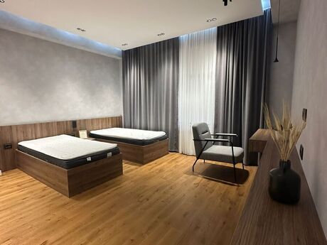 3 otaqlı yeni tikili - Ağ şəhər q. - 140 m²