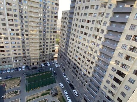 Elan №5793103 - Bakı, Qara Qarayev m., 2 otaqlı, 67 m², 13/17 mərtəbə