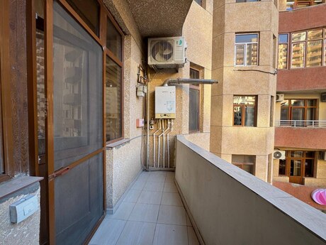 2 otaqlı yeni tikili - Şah İsmayıl Xətai m. - 66 m²