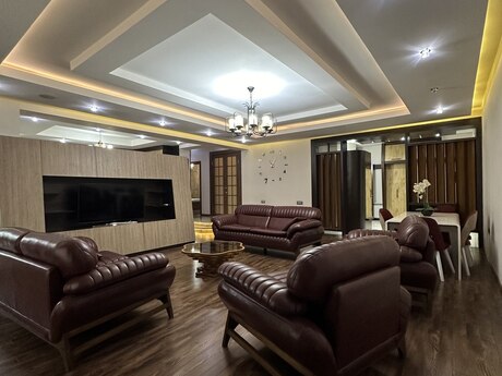 3 otaqlı yeni tikili - Nizami m. - 175 m²