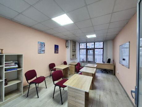 7 otaqlı ofis - Nizami m. - 380 m²